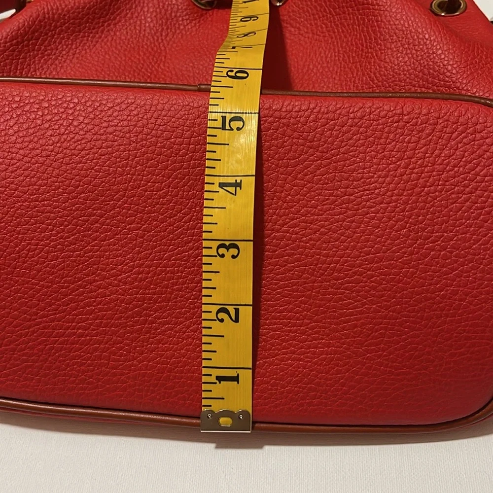 NWOT DOONEY & BOURKE EUROPEAN PEBBLE GRAIN RED LEATHER BUCKET BAG & WALLET - Picture 13 of 17